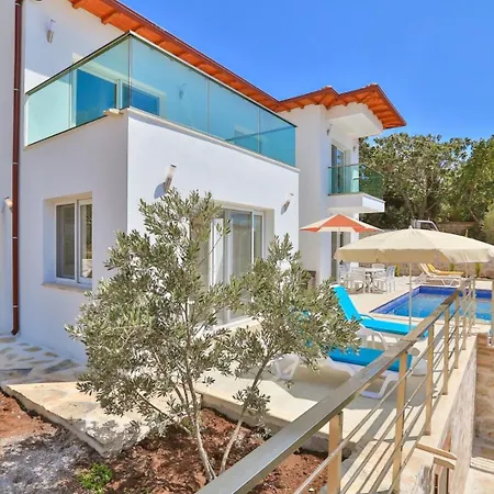 Ξενοδοχείο 5 4*